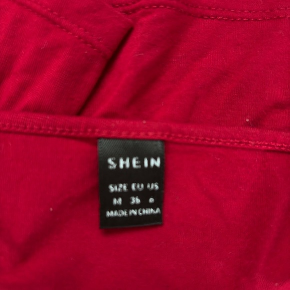 Shein Red Crop Top Cami Tank Top Sleeveless‎ Casual Basic Size M - Picture 3 of 3